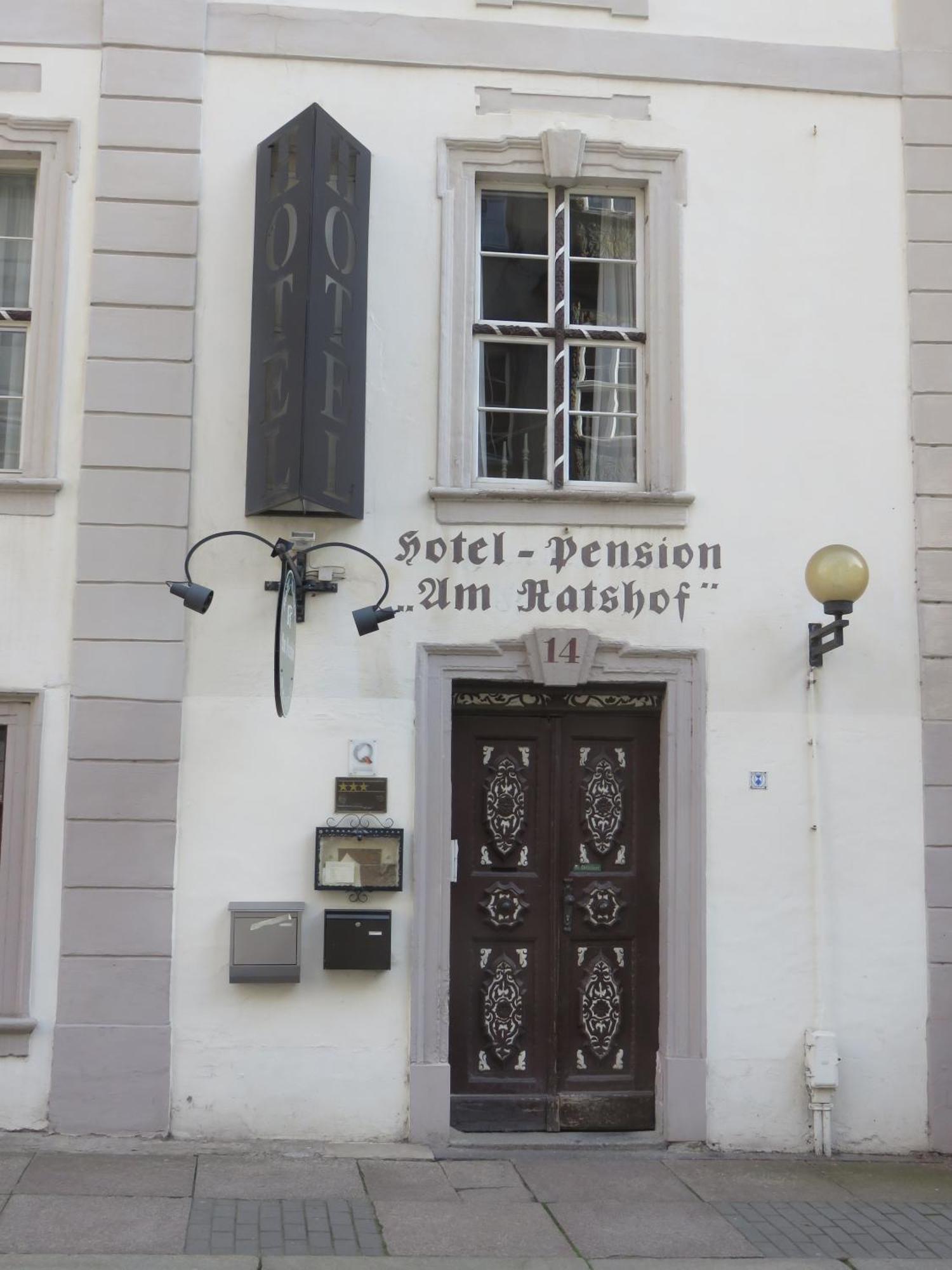 Am Ratshof 3* Halle (Saale)